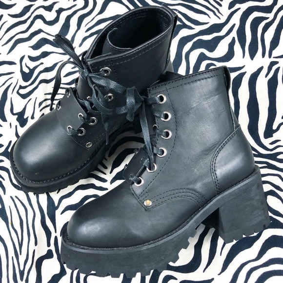UNIF Dedi Platform Boots - Picture 4 of 6